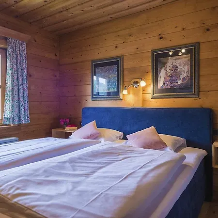 Ebner Эбен (Понгау)